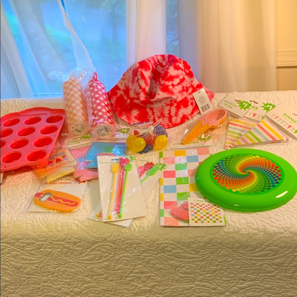Summertime Party~Shower 27 Piece NEW Banners Hat Games ice cubes Frisbee & more
